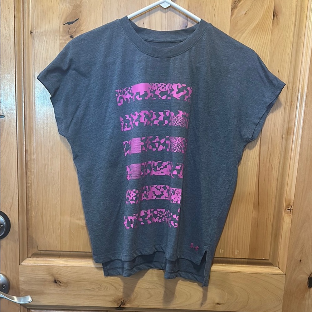 Under Armour Gray Graphic Boxy T-Shirt Sz xs